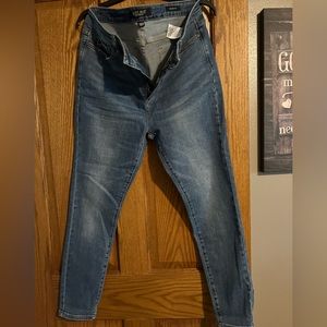 Judy Blue skinny jeans